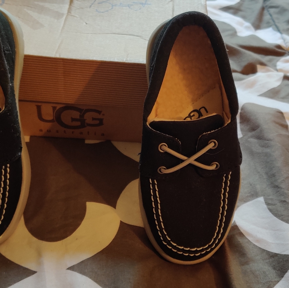 UGG